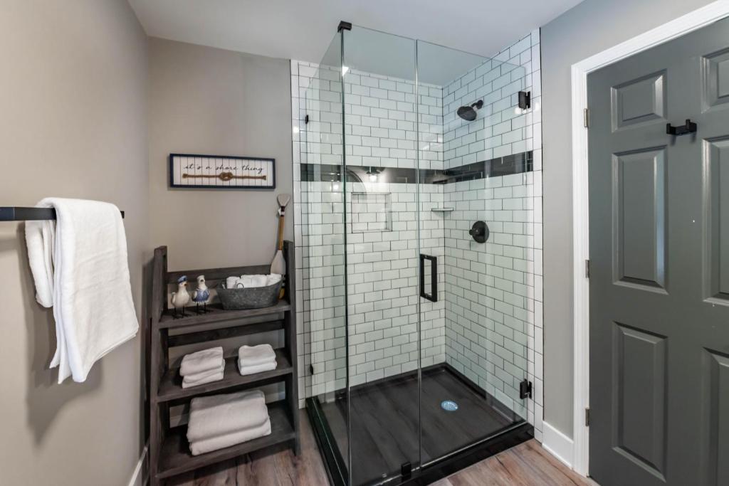 Lakeside Story - Image 8