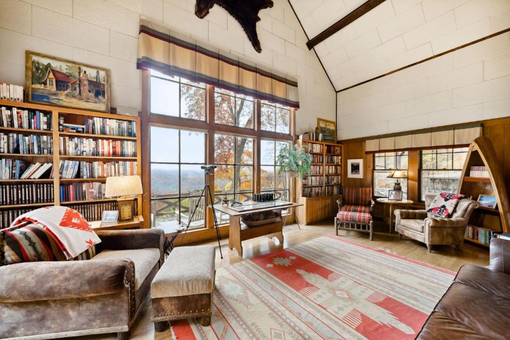 Snowbird Mountain Lodge - All-Inclusive Adventure - Image 5