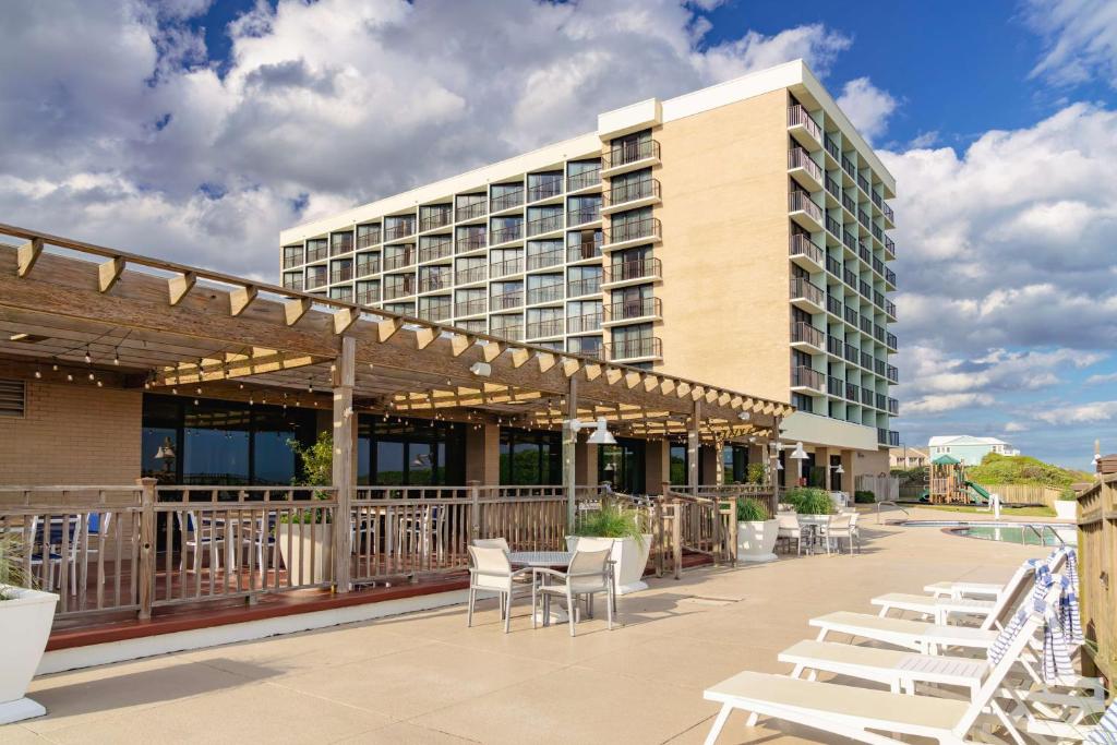 DoubleTree by Hilton Atlantic Beach Oceanfront - Image 6
