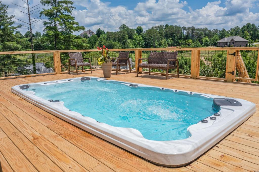 Hot Tub (Jacuzzi) - Photo 5