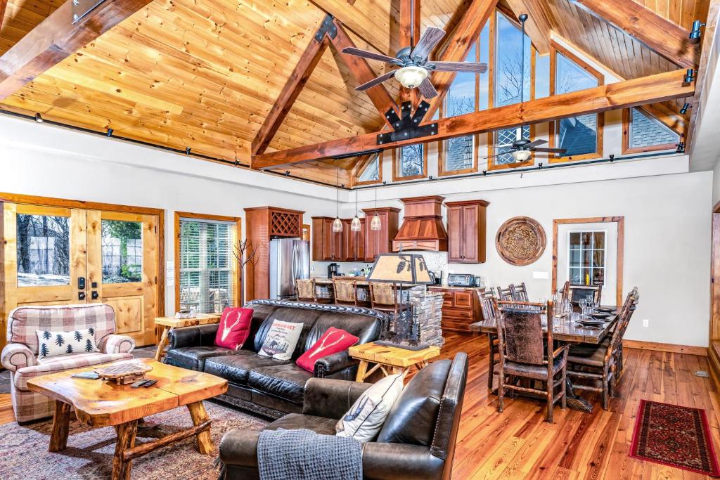 Heaven's Peak - Image 8