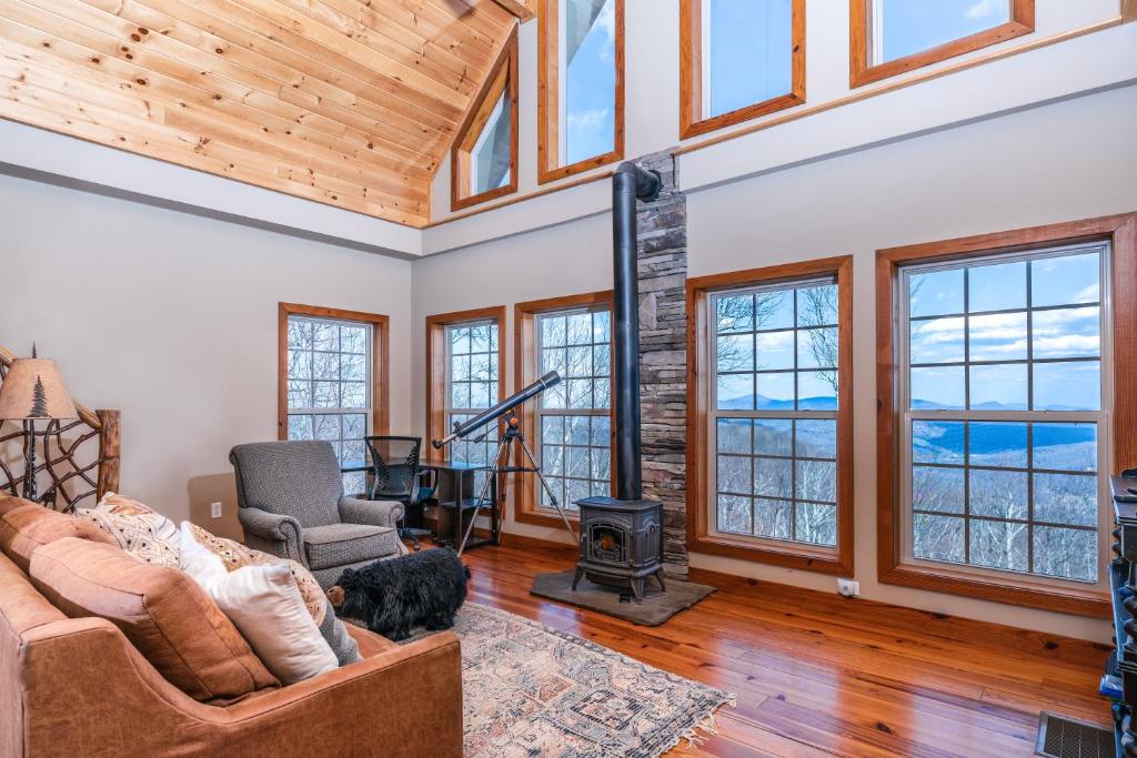 Heaven's Peak - Image 4