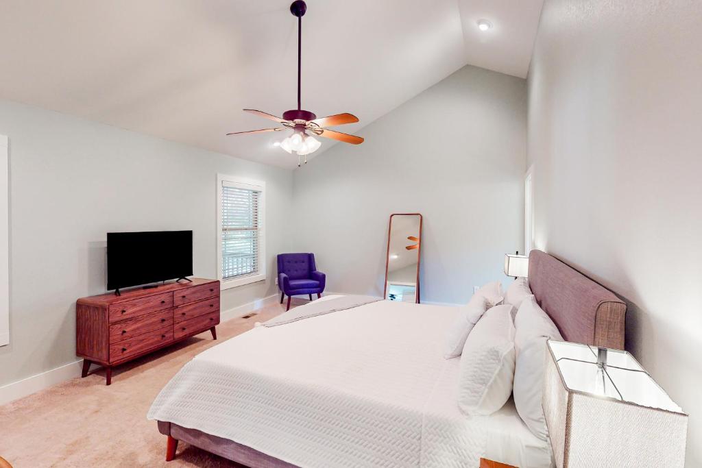 The Retreat at Fern Cove - Image 5