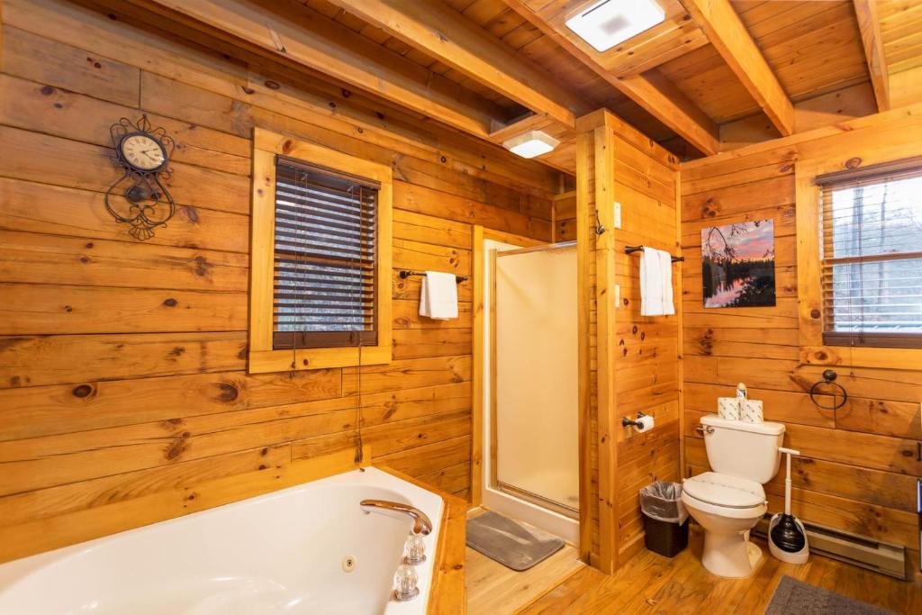 Hot Tub (Jacuzzi) - Photo 3