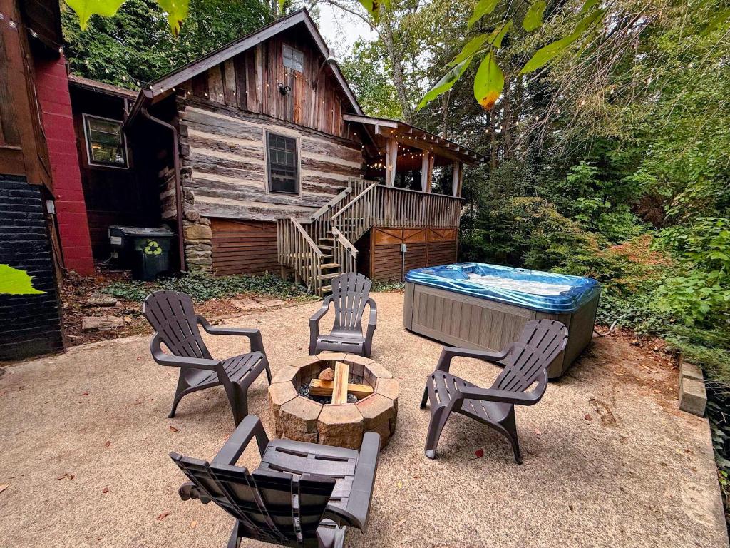 Hot Tub (Jacuzzi) - Photo 4