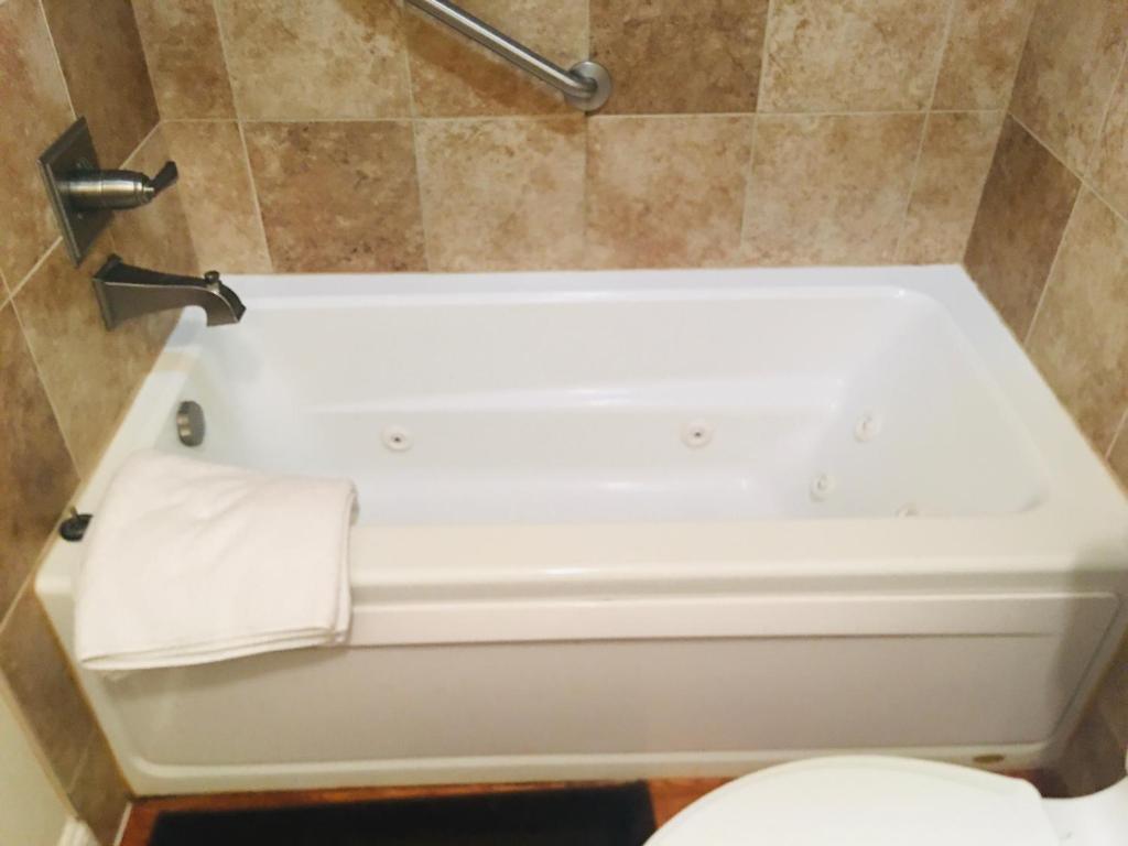 MooreField Suites Greensboro East