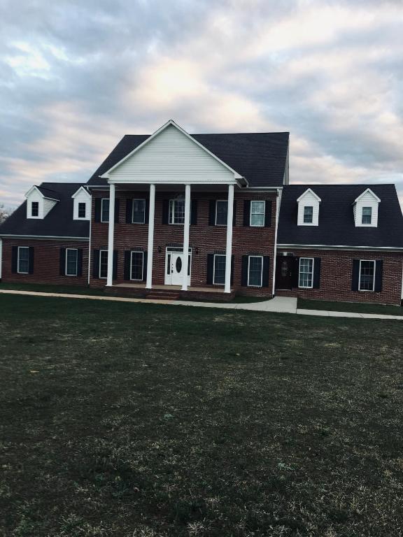 MooreField Suites Greensboro East