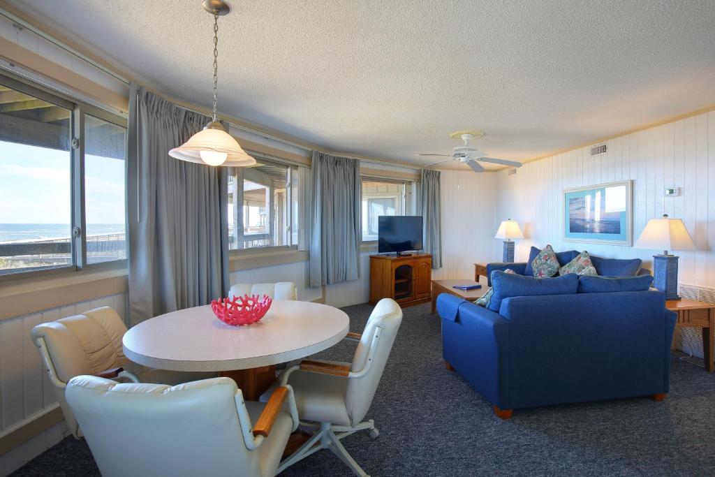 Outer Banks Beach Club - Image 6