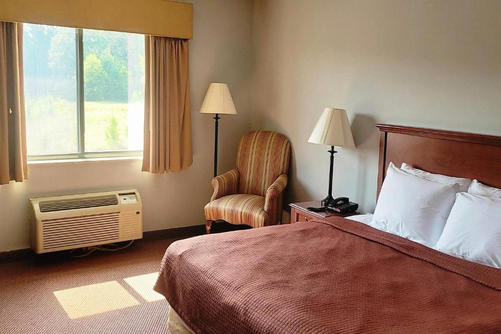 University Inn - Image 7