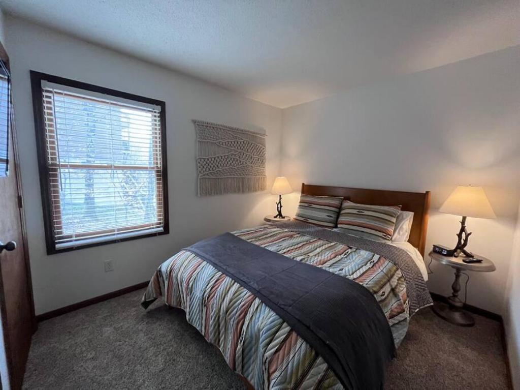 Hot Tub, Panoramic Views, Deck, Firepit - Image 7