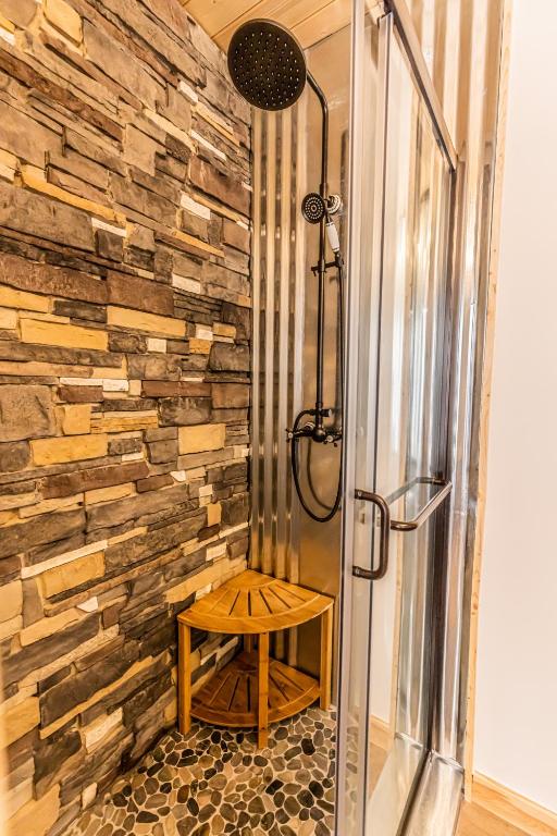 3 Little Bears! Backs up to GSMNP! Creek, Spacious - Image 8