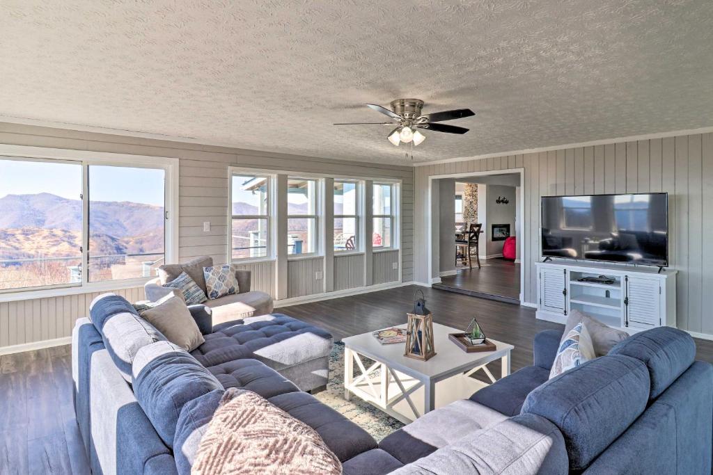 Near Hiking Trails Luxe Canton Getaway with Grill - Image 5