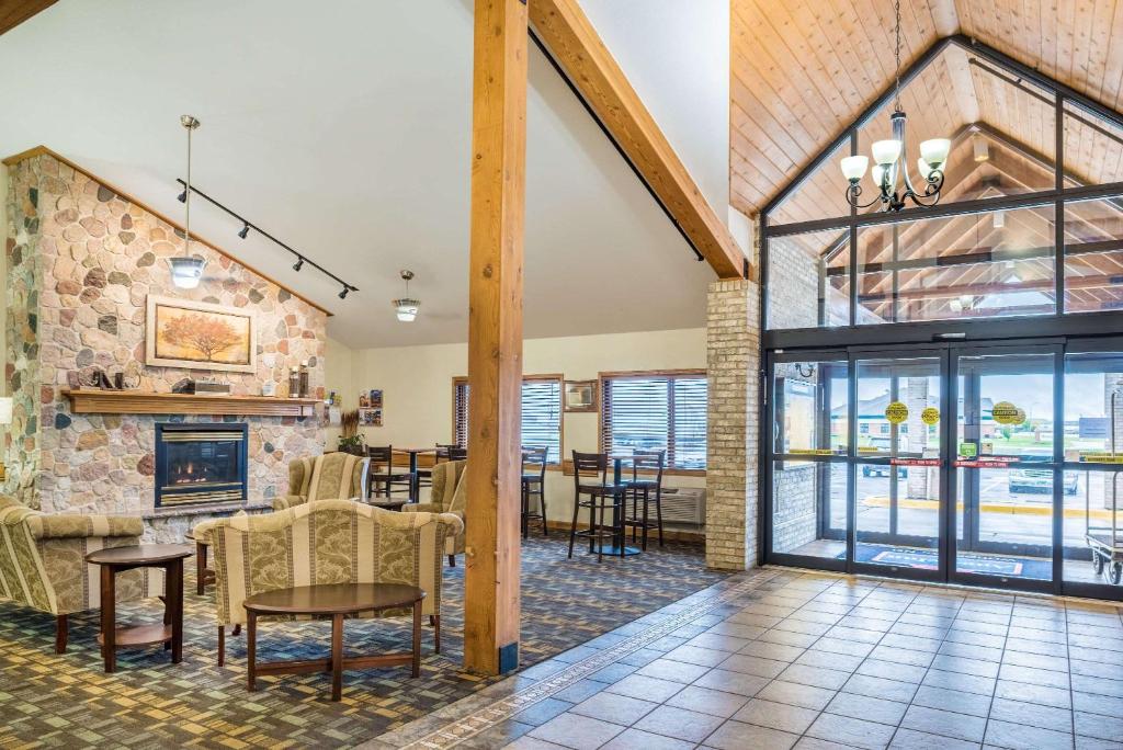 AmericInn by Wyndham Wahpeton - Image 4