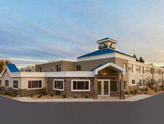 Days Inn by Wyndham Bismarck