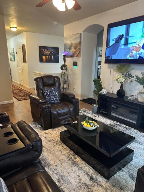 Entire 3bedrooms 2bathrooms exquisite house - Image 5