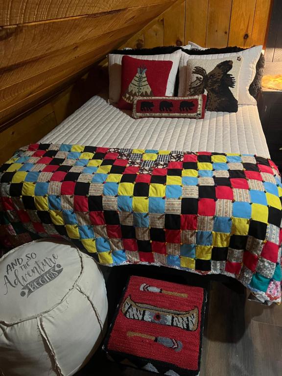 Rustic 5 Bedroom Gorge River Resort - Image 7