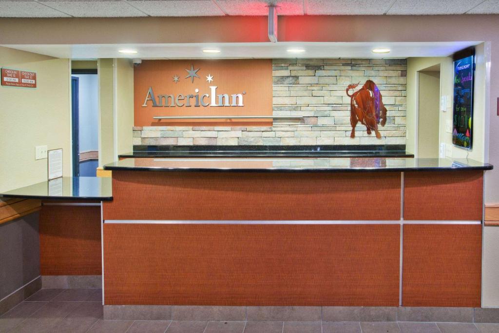 AmericInn by Wyndham Grand Forks - Image 8