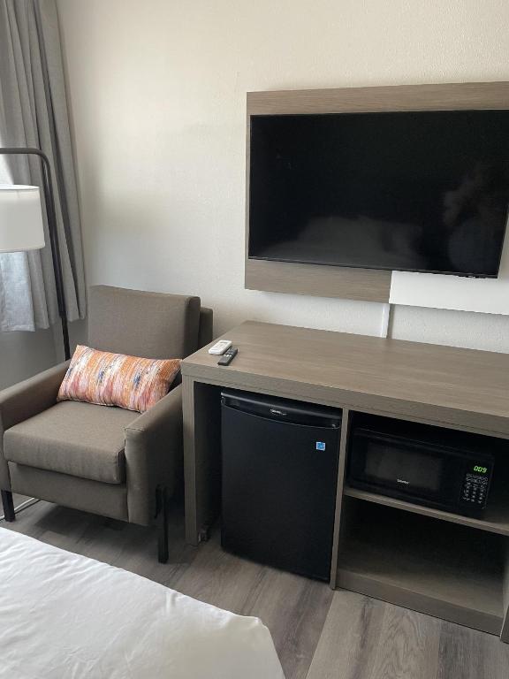 Dakota Inn - Image 4