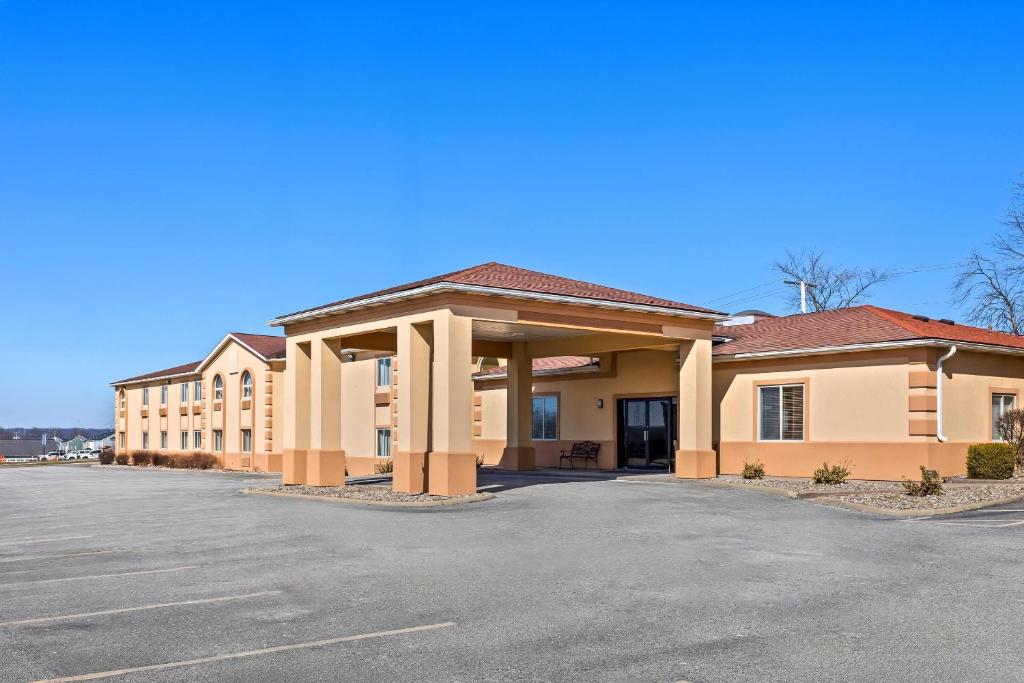Quality Inn & Suites - Image 8
