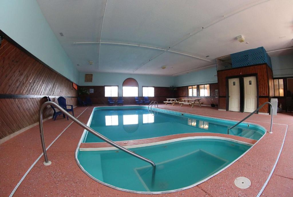 Hot Tub (Jacuzzi) - Photo 5