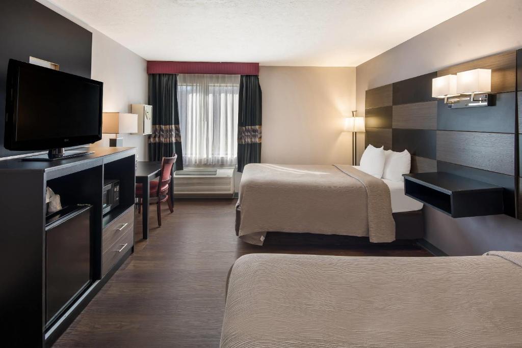 Quality Inn & Suites Cincinnati I-275 - Image 6