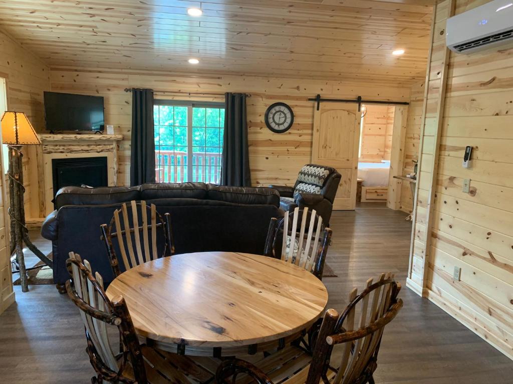 Waterview Lodge by Amish Country Lodging - Image 4