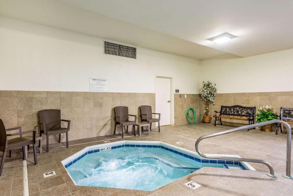Whirlpool - Photo 3