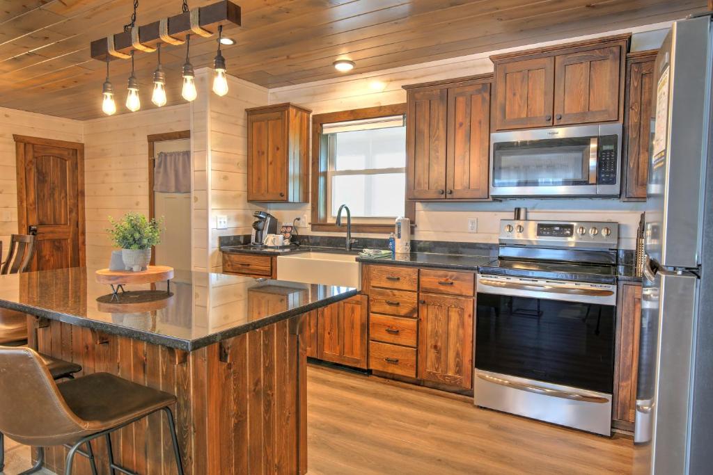 Premier Cottages by Amish Country Lodging - Image 5