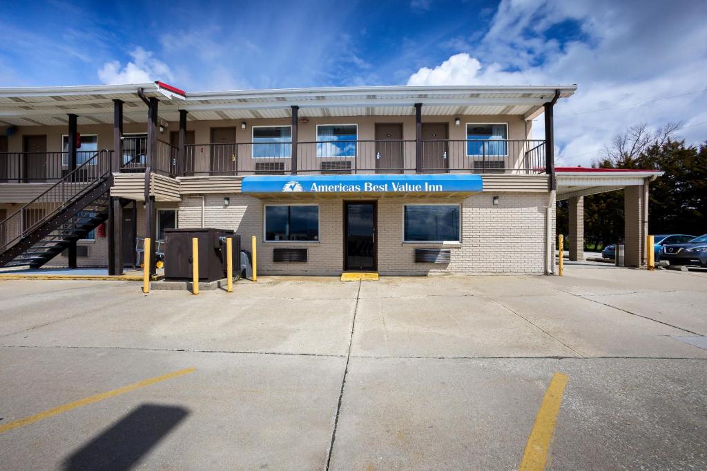 Americas Best Value Inn-Celina - Image 6