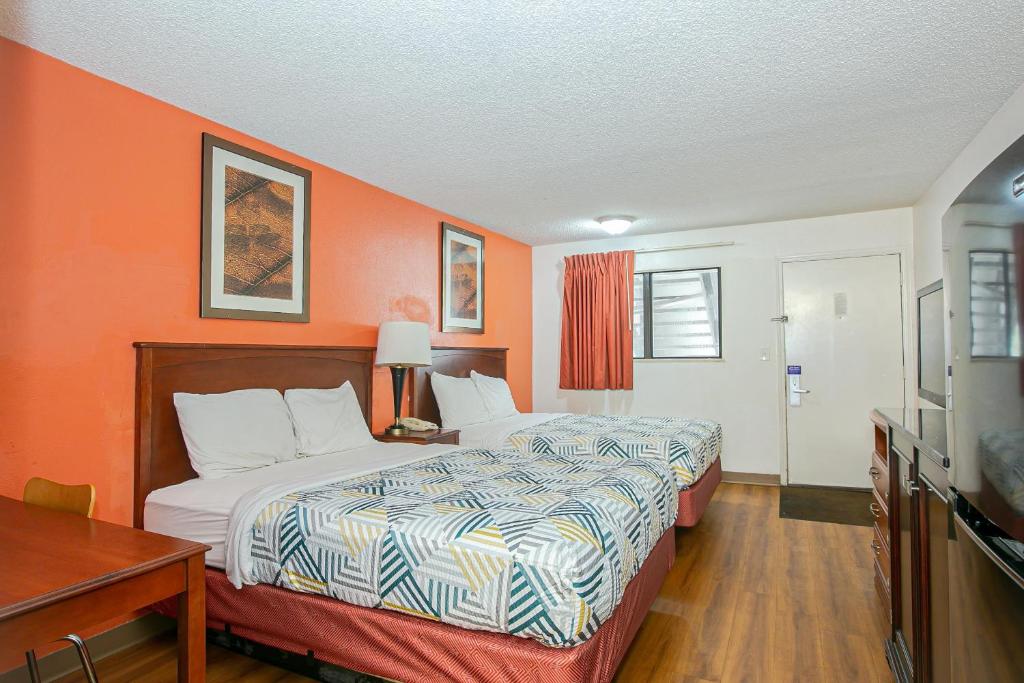 Motel 6-Dayton, OH - Englewood - Image 7