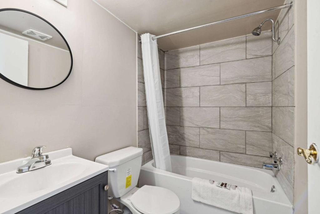 Bathtub - Photo 2