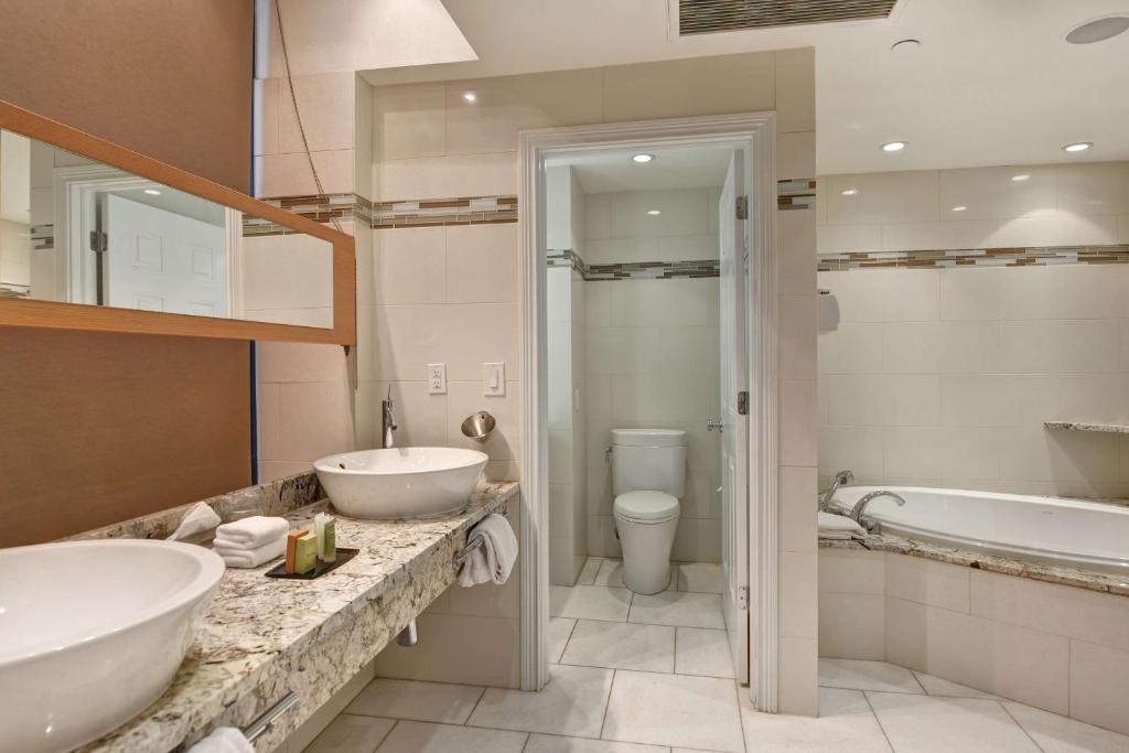 Bathtub - Photo 4