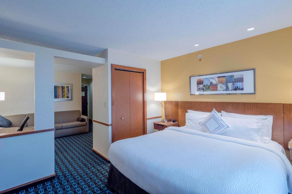Fairfield Inn & Suites by Marriott Cleveland Streetsboro - Image 8