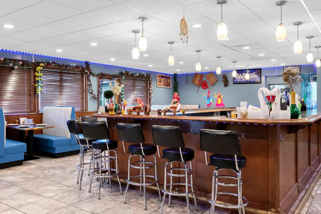 Quality Inn Austintown-Youngstown West - Image 4