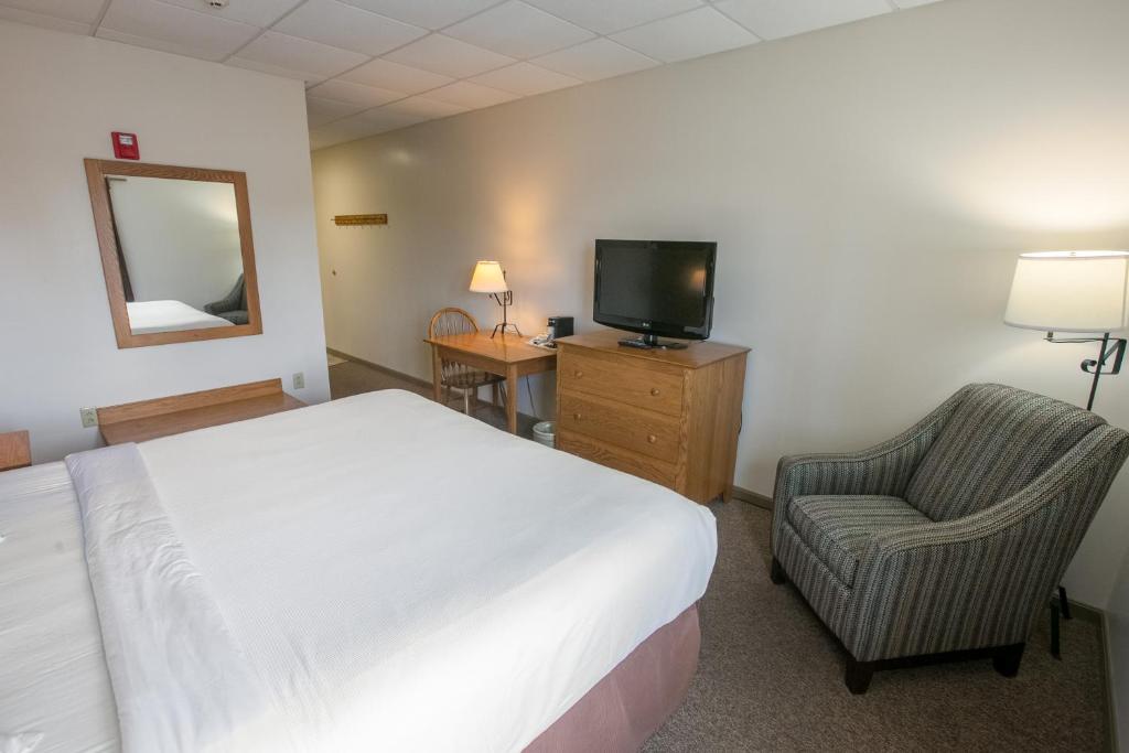 Lodging on the Square - Image 4