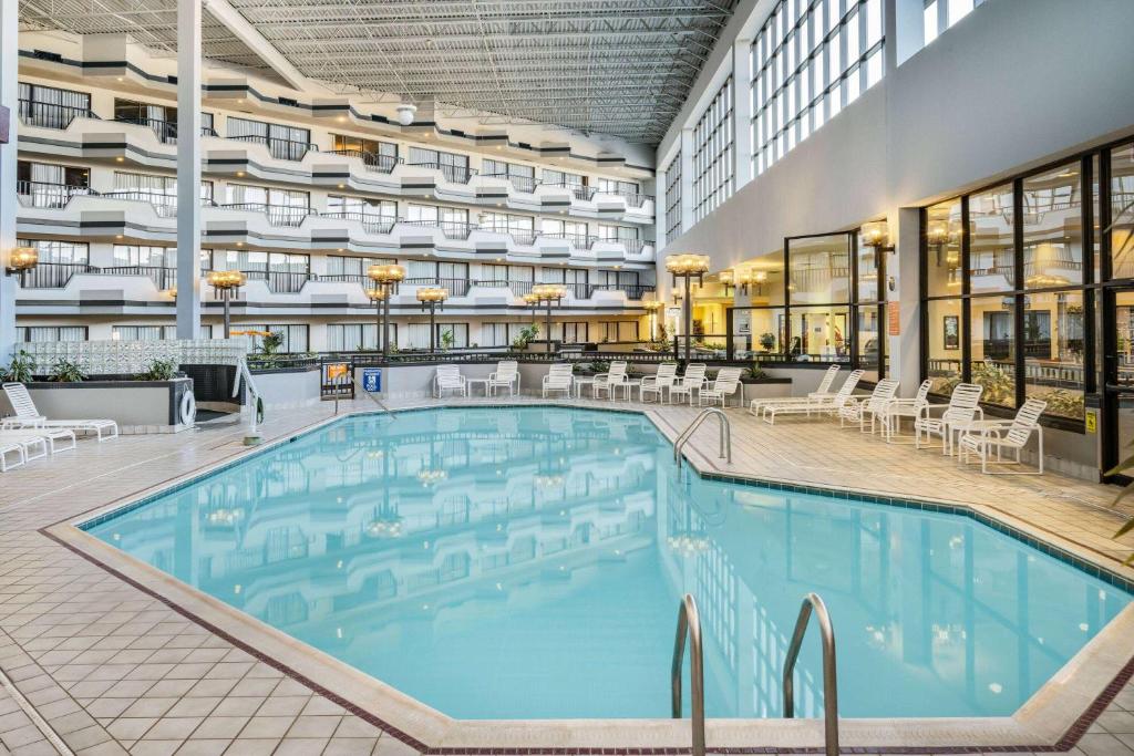 Howard Johnson by Wyndham Lima - Image 4