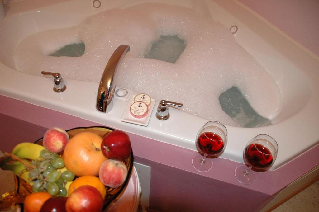 Bathtub - Photo 3