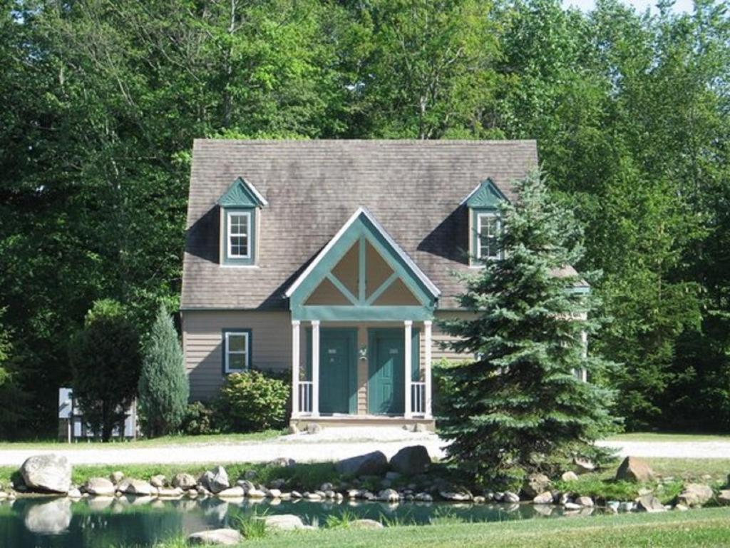 Spruce Hill Inn & Cottages - Image 5