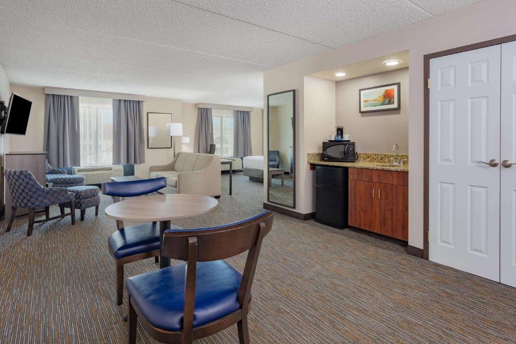 Wingate by Wyndham Lima - Image 5