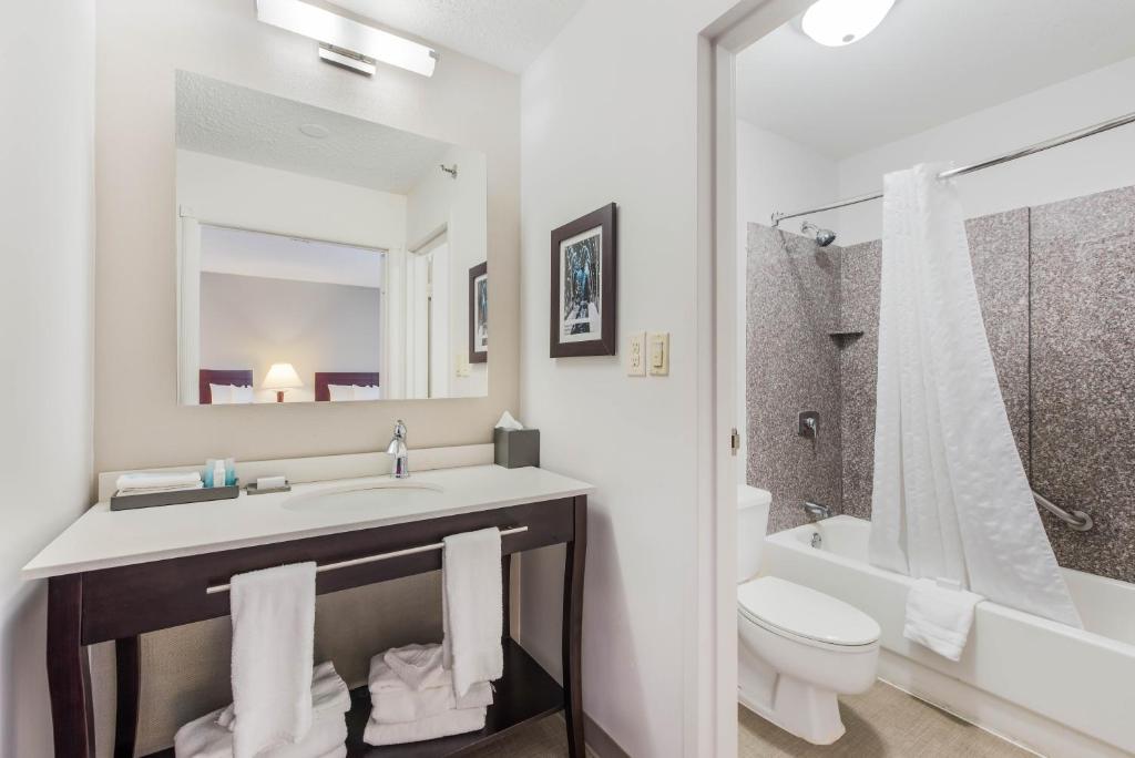 Bathtub - Photo 1