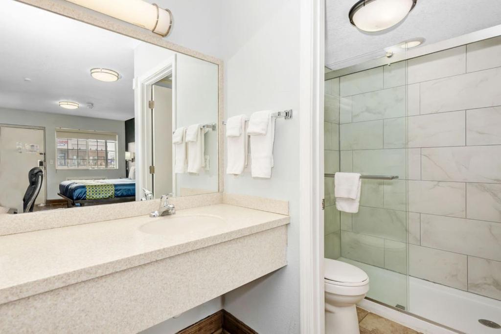 Bathtub - Photo 7