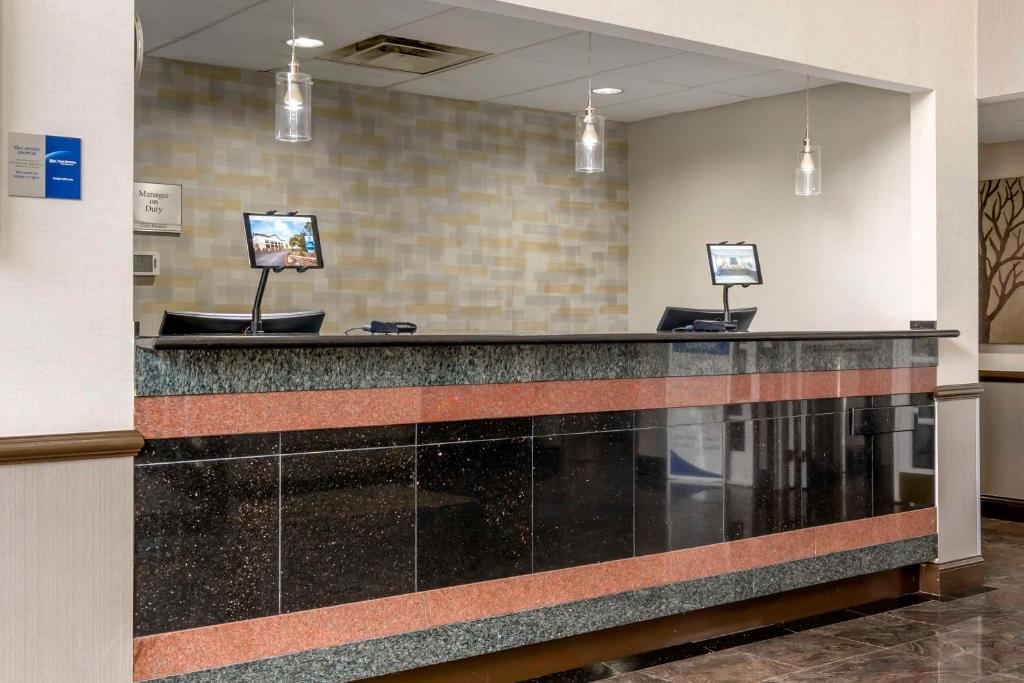 Best Western Suites Columbus - Image 8