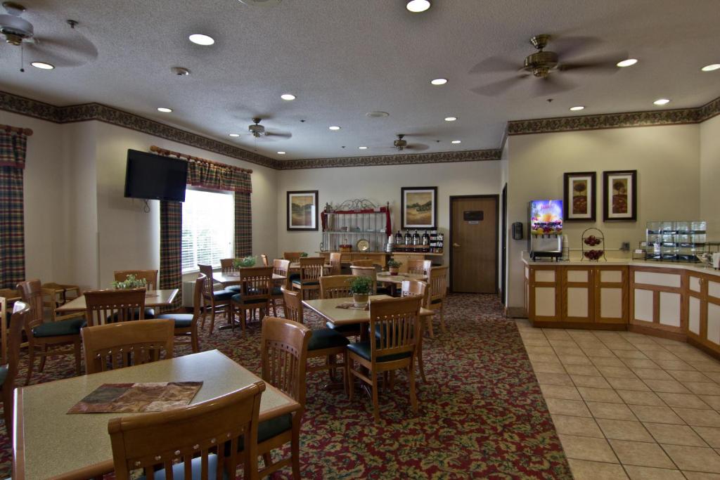 Coshocton Village Inn & Suites - Image 5