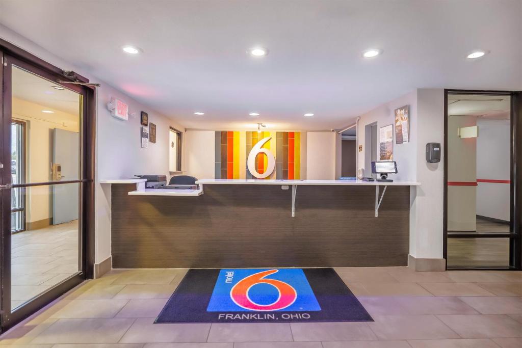 Motel 6 - Franklin, OH - Image 7