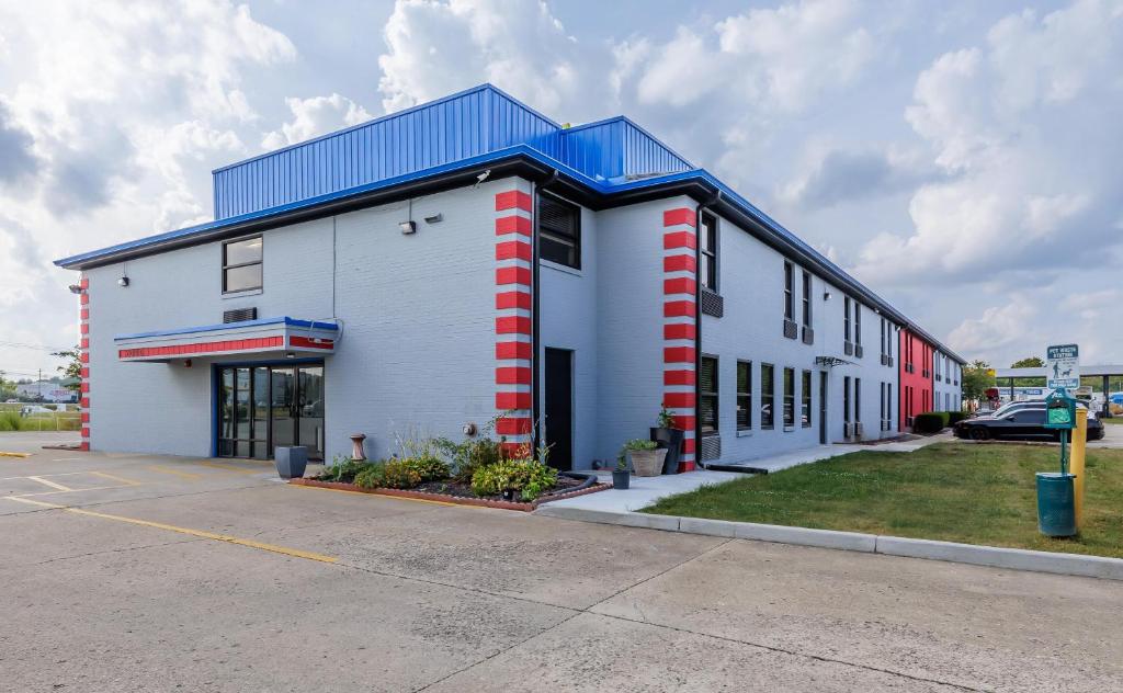 Motel 6 - Franklin, OH - Image 6