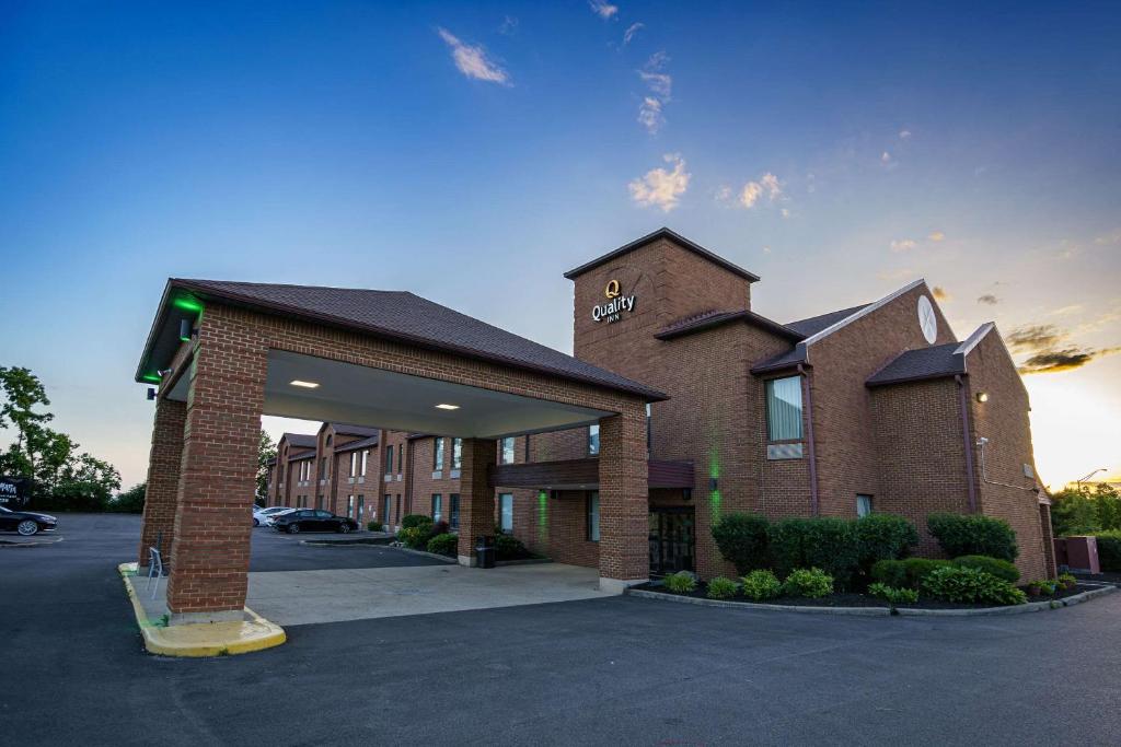 Quality Inn I-75 West Chester-North Cincinnati - Image 8