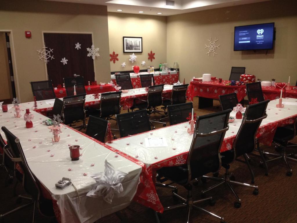 Sleep Inn & Suites Elk City Route 66 - Image 8