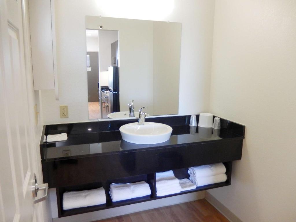 Studio 6-Yukon, OK - Image 8