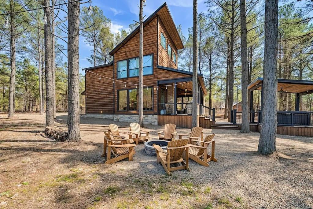 Family Getaway, Hot Tub, Firepit! - Image 7