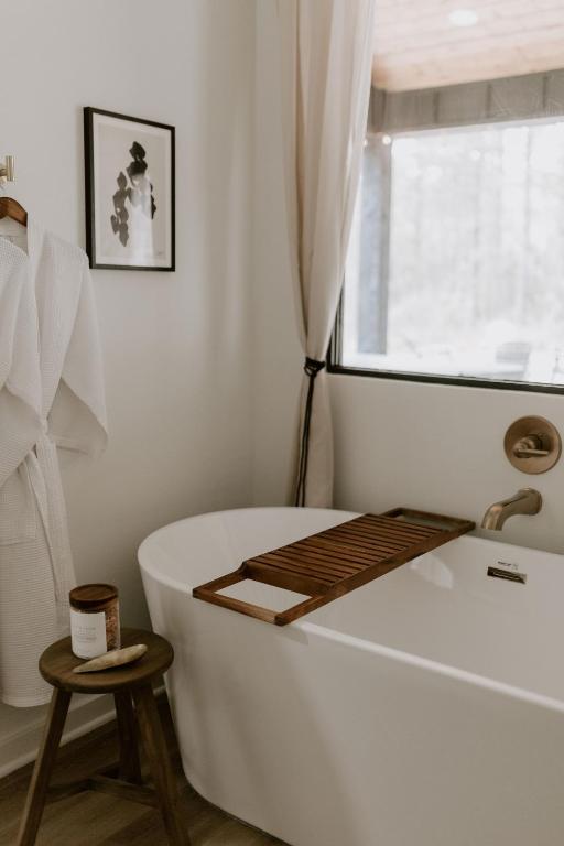 Hot Tub (Jacuzzi) - Photo 4